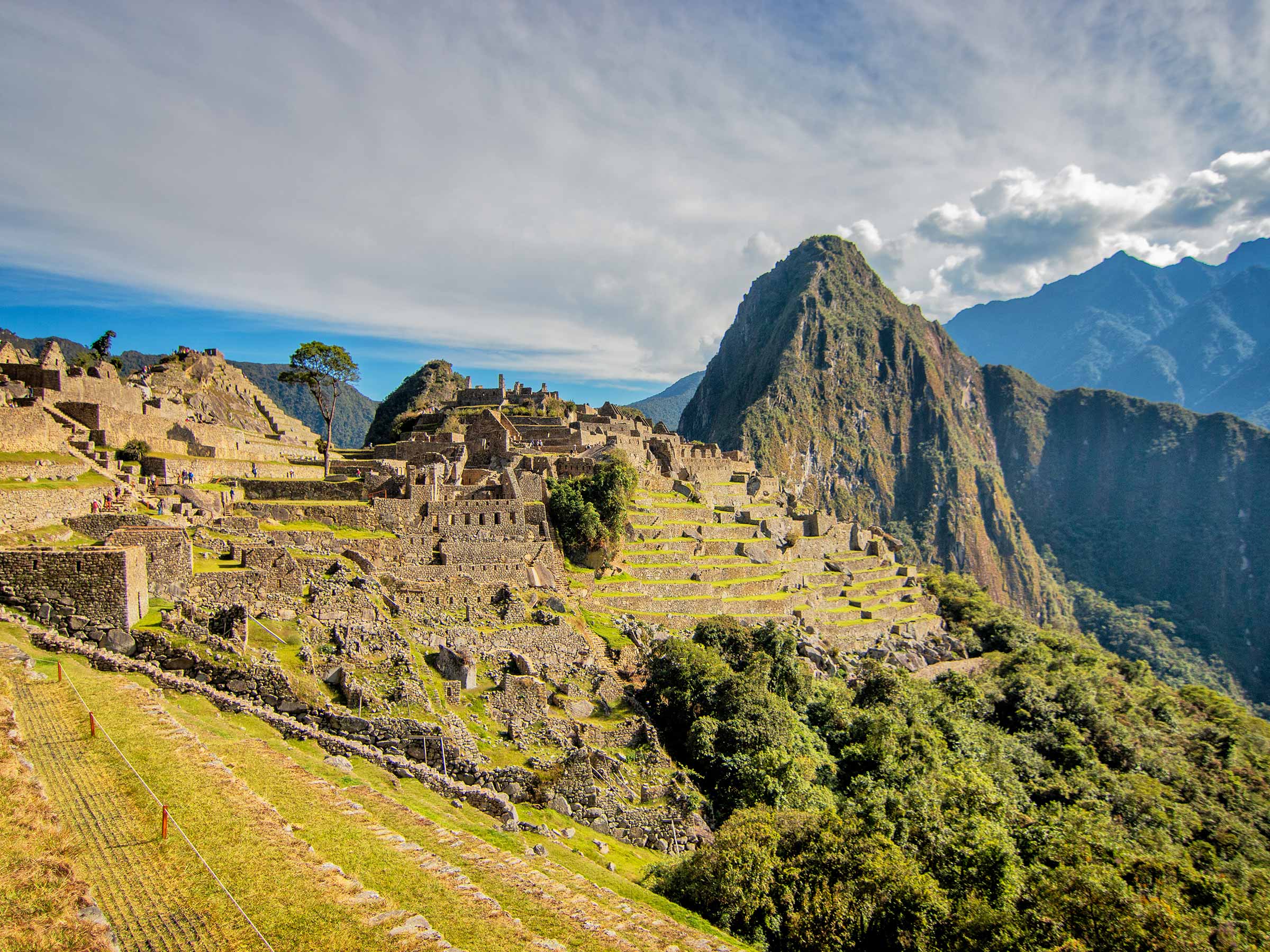 The Antanuca Experience with Yanaqocha Lake and Machu Picchu  4 days / 3 nights